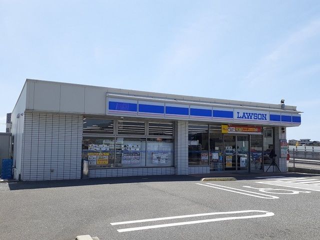 近くのコンビニまで500m（徒歩7分）