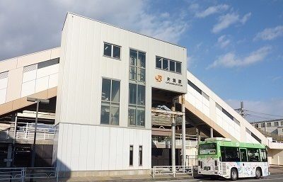 近くの片浜駅まで1,120m（徒歩14分）