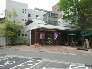 近くの姫彦温泉様まで550m（徒歩7分）