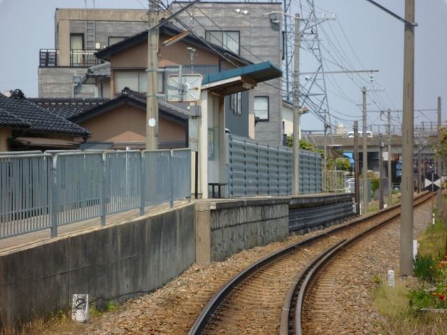 近くの北鉄浅野川線磯部駅まで600m(徒歩8分)