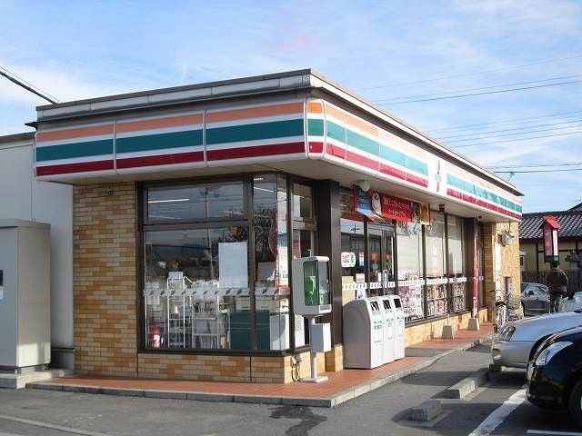 近くのセブンイレブン前橋二之宮町店まで1,000m（徒歩13分）