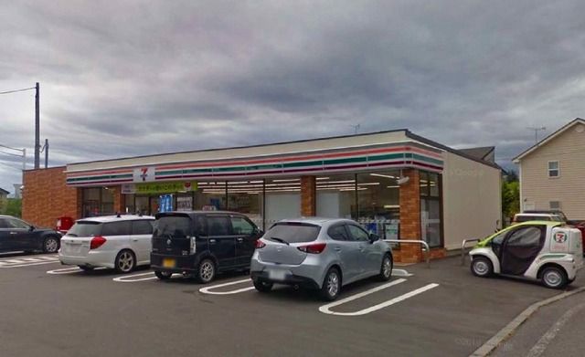 近くのセブンイレブン伊勢崎波志江町店まで1,100m（徒歩14分）