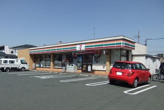 近くのセブンイレブン浜松中島３丁目店まで350m（徒歩5分）