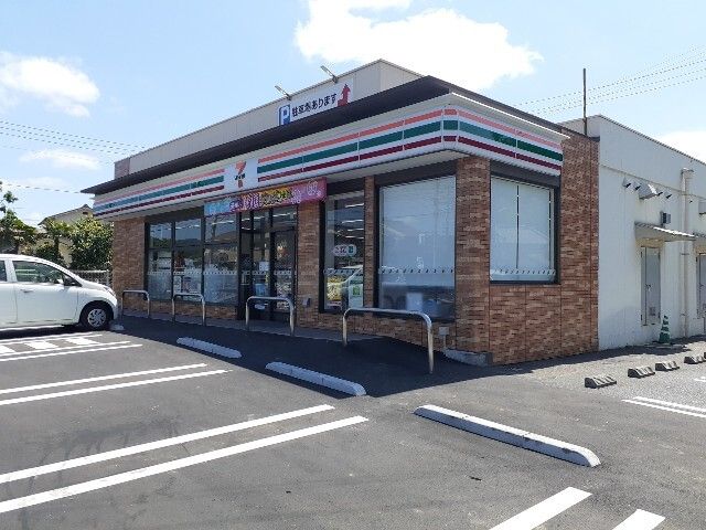 近くのセブンイレブン福山瀬戸店まで300m（徒歩4分）