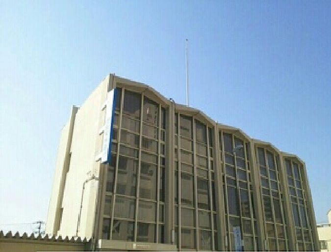 近くの池田泉州銀行泉大津支店様まで750m（徒歩10分）