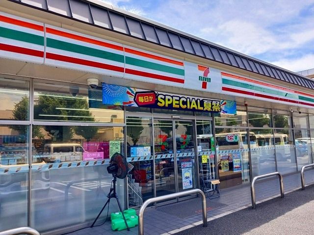 近くのセブンイレブン 京都上久世店まで450m（徒歩6分）