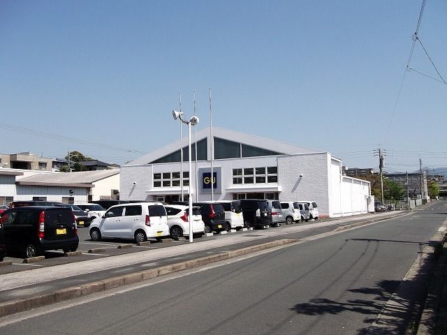 近くのGU中間店まで1,400m（徒歩18分）