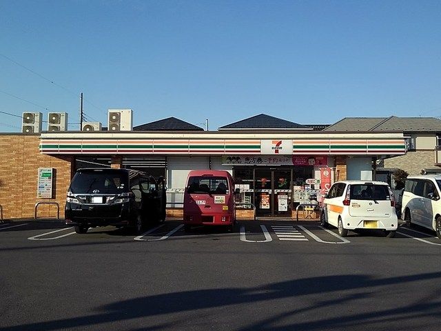 近くのセブンイレブンまで120m(徒歩2分)