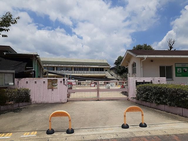 近くの大浜保育園まで271m(徒歩4分)