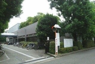 近くの湘南台図書館まで550m(徒歩7分)