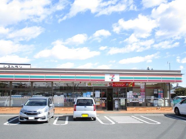 近くのコンビニまで150m（徒歩2分）