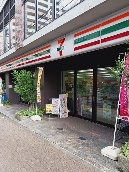 近くのセブンイレブン上池袋４丁目店まで218m（徒歩3分）
