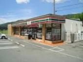 近くのセブンイレブンまで76m(徒歩1分)