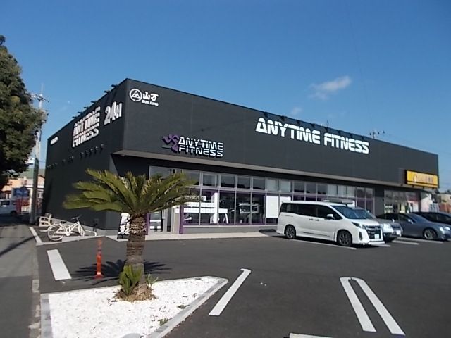 近くのエニタイムまで650m（徒歩9分）