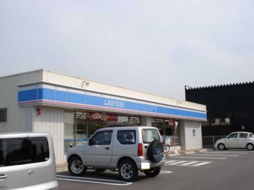 近くのローソン 福井板垣三丁目店まで600m(徒歩8分)