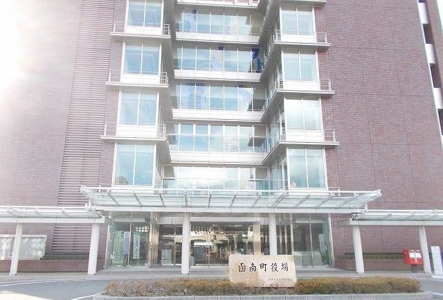 近くの函南町役場まで1,200m（徒歩15分）