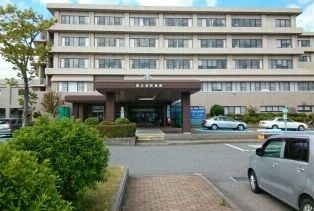 近くの新潟県立坂町病院まで3,400m（徒歩43分）
