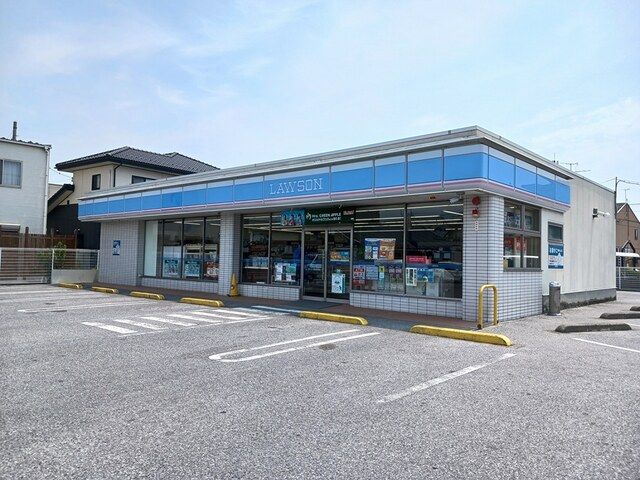 近くのコンビニまで1,600m（徒歩20分）