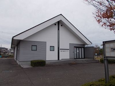 近くの月潟内科クリニックまで1,100m(徒歩14分)