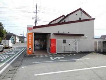 近くの郵便局まで350m（徒歩5分）