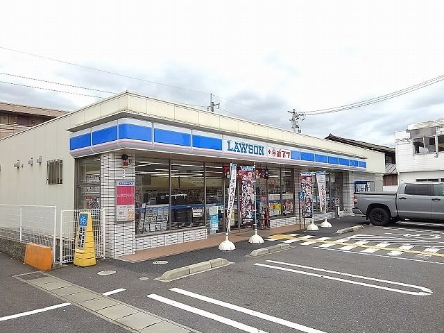 近くのロ－ソンポプラ鳥取大学前店まで1,200m（徒歩15分）