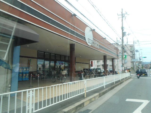 近くのマルシゲ様まで1,200m（徒歩15分）