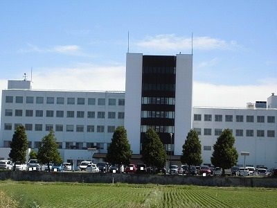 近くの県立河北病院まで2,730m（徒歩35分）