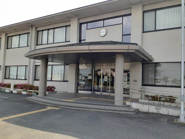 近くの一宮市西成出張所まで707m（徒歩9分）