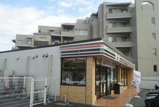 近くのセブンイレブン狛江駅南店まで350m（徒歩5分）