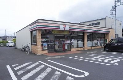 近くのセブンイレブン柏花野井店まで400m(徒歩5分)