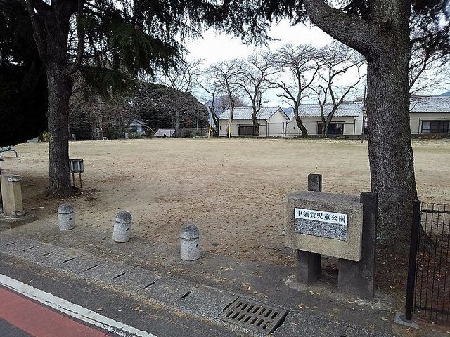 近くの中須賀児童公園まで500m（徒歩7分）