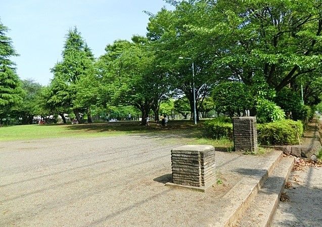 近くの桐原公園まで500m(徒歩7分)