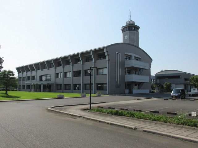 近くの二宮コミュニティセンターまで380m（徒歩5分）