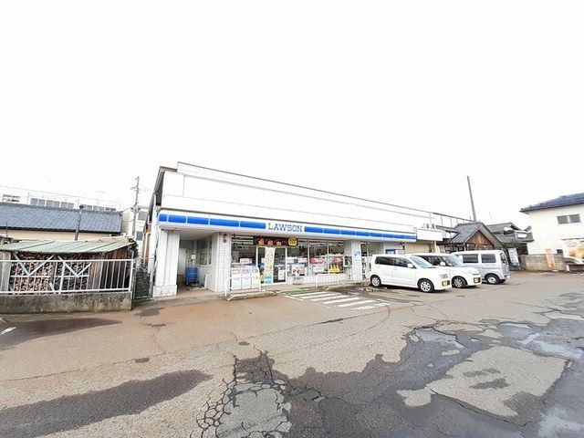 近くのコンビニまで420m（徒歩6分）