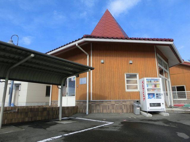 近くのわくわく保育園まで1,300m(徒歩17分)