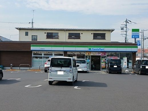 近くのデニーズまで1,400m（徒歩18分）