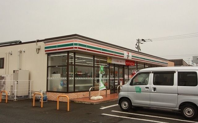 近くのセブンイレブンまで350m(徒歩5分)