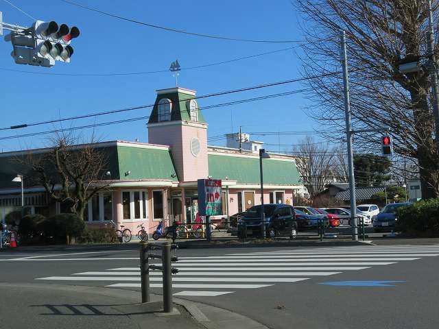 近くのサイゼリヤまで280m（徒歩4分）