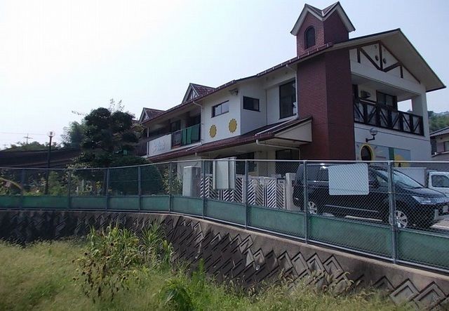 近くの畑賀保育園まで1,800m（徒歩23分）