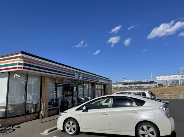 近くのセブンイレブン土浦神立店まで550m（徒歩7分）