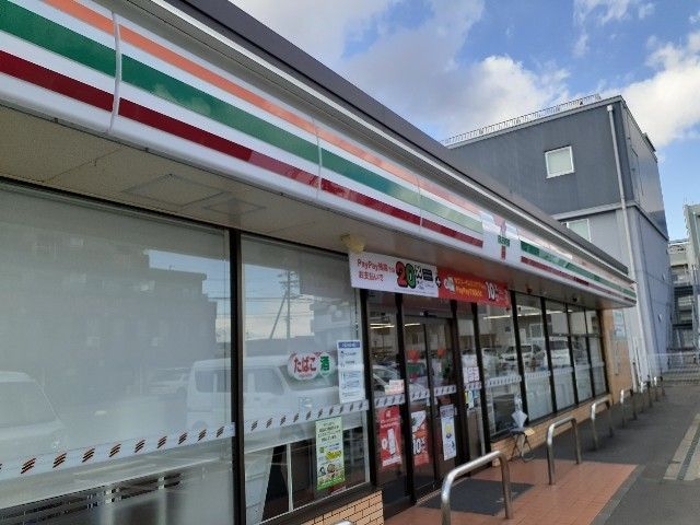 近くのセブンイレブン長野とんとん通りまで150m(徒歩2分)