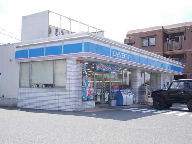 近くのローソン貴生川駅前店まで290m（徒歩4分）