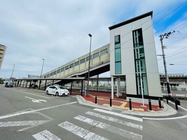 近くのＪＲ東北本線南仙台駅まで750m（徒歩10分）