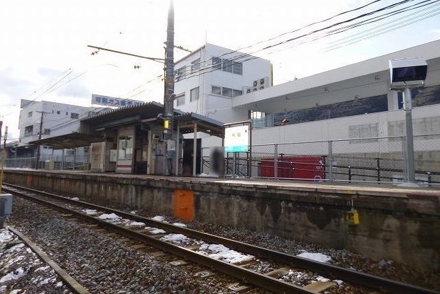 近くのＪＲ中島駅まで950m（徒歩12分）
