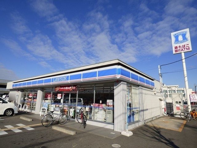 近くのコンビニまで450m（徒歩6分）