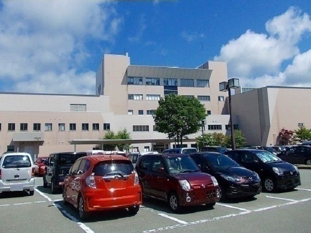 近くの秋田テルサまで883m（徒歩12分）