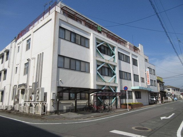 近くの大牟田共立病院まで650m（徒歩9分）