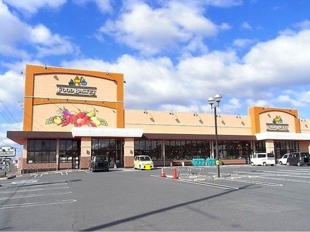 近くのニシナ連島中央店まで600m（徒歩8分）