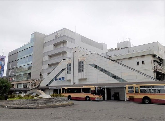 近くの茅ヶ崎駅まで2,800m(徒歩35分)