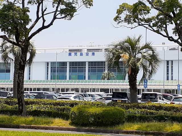 近くの鹿児島空港まで2,000m(徒歩25分)
